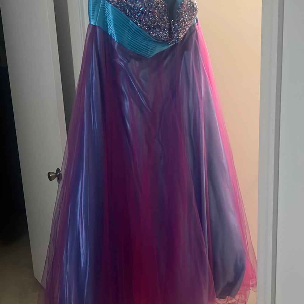 Prom dress